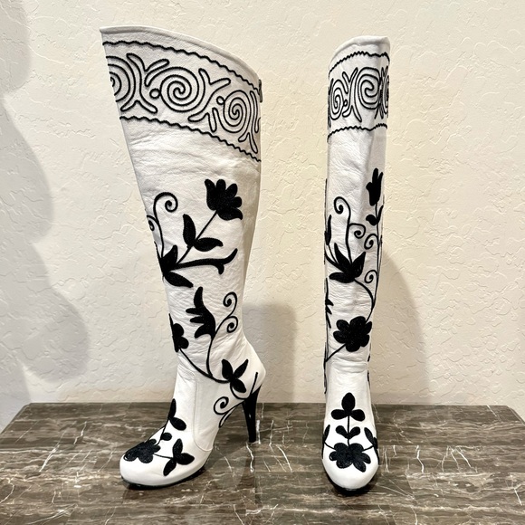 NEW O-Suzani Boot Company Embroidered Leather Over The Knee Boots - Picture 14 of 14